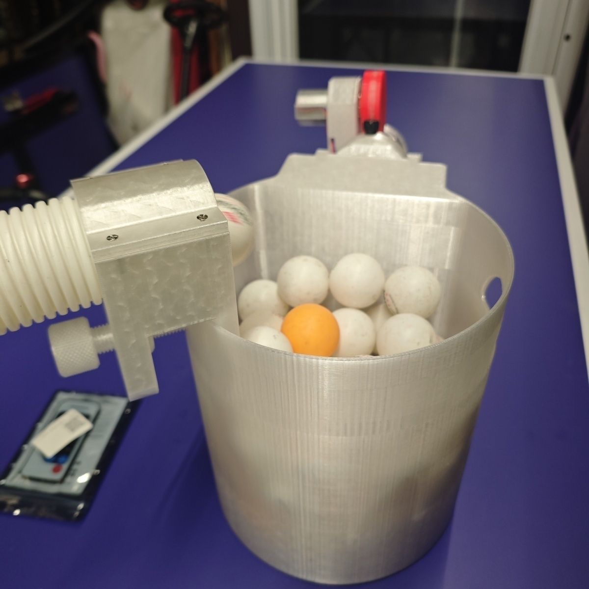 Table Tennis Gun - Mesin Pemuat Tenis Meja Otomatis Mesin